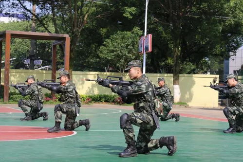 湖南湘江工貿(mào)技工學(xué)校當(dāng)青春撞上橄欖綠簡(jiǎn)介